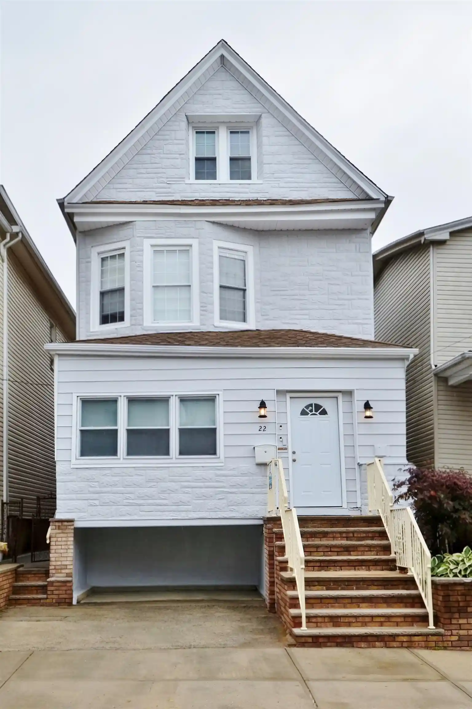22-east-44th-st-bayonne-nj-07002/hzid_a80340ef