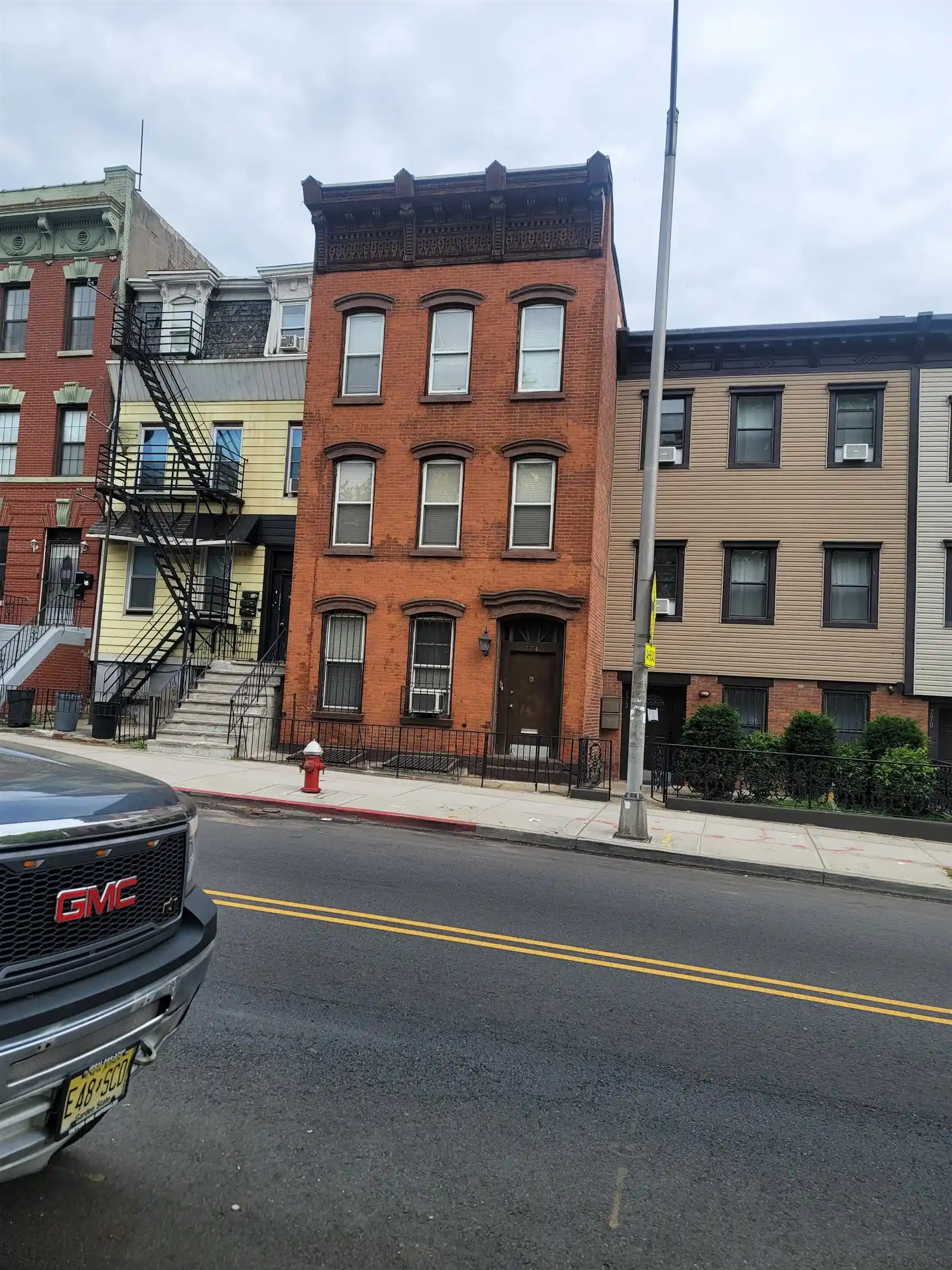 774-grand-st-jersey-city-nj-07304/hzid_7a8131ff