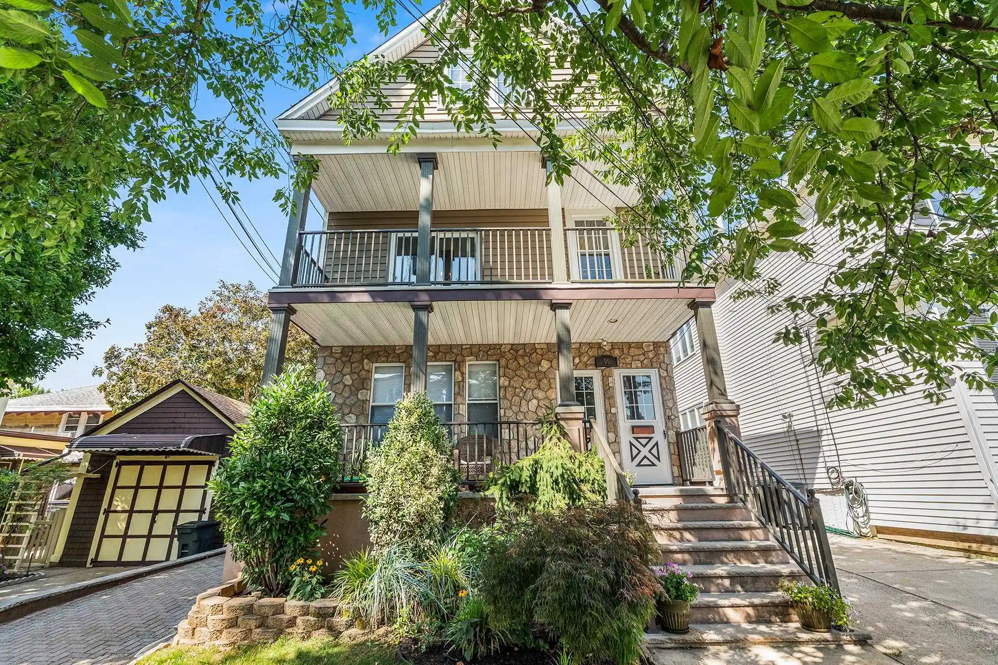 99-west-37th-st-bayonne-nj-07002/hzid_26a9a3db