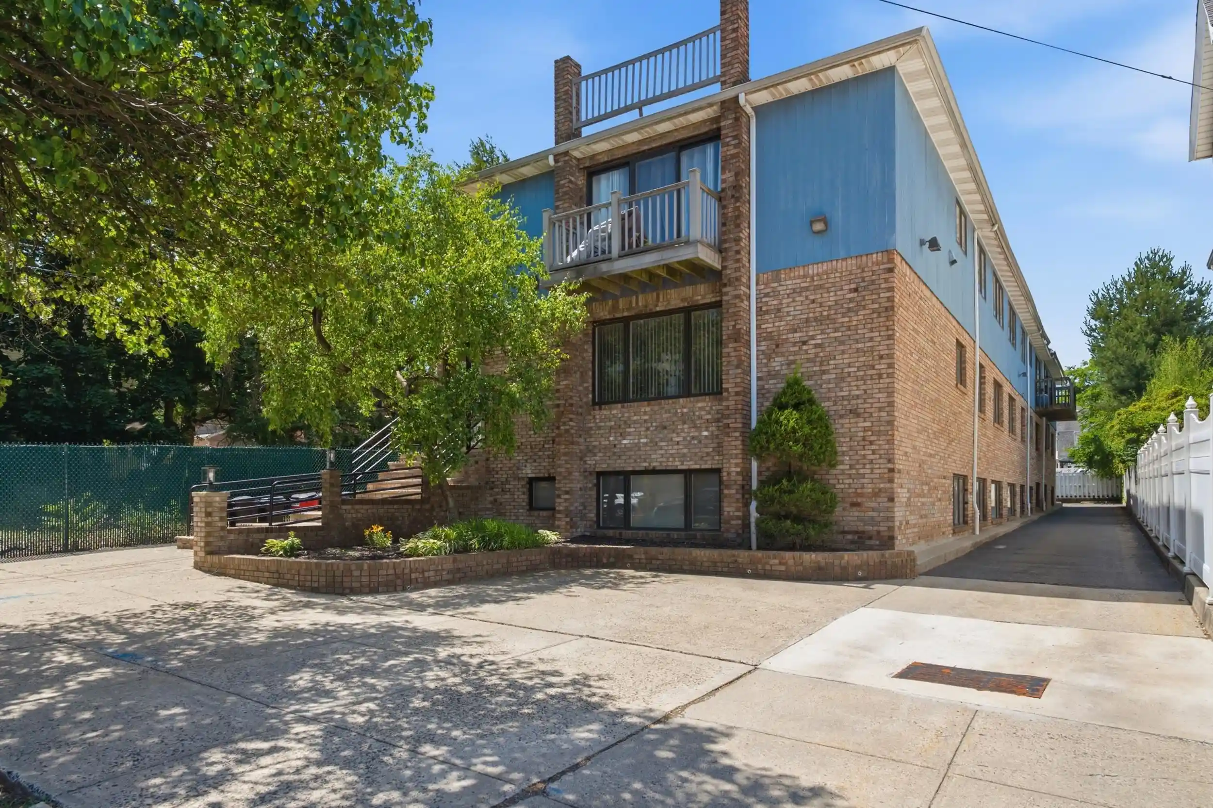 126-west-33rd-st-3-bayonne-nj-07002/hzid_8222d9c7