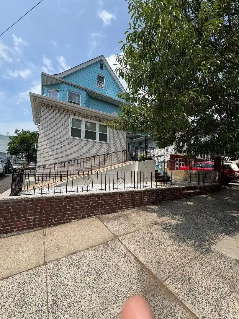 21-danforth-ave-jersey-city-nj-07305/hzid_49ef3a21