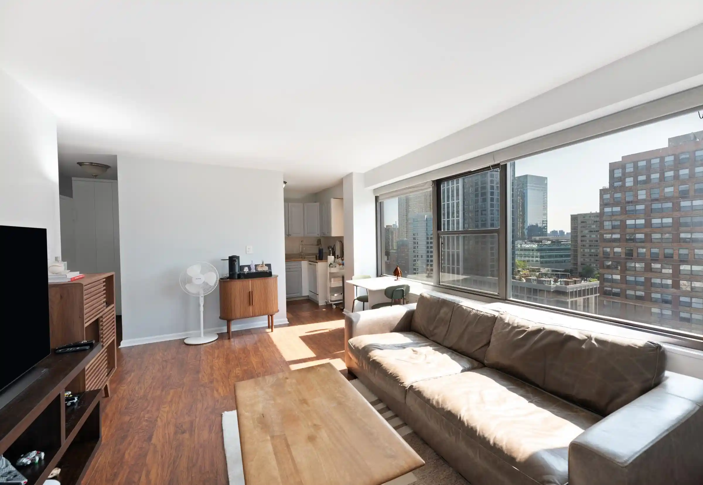 135-montgomery-st-20a-jersey-city-nj-07302/hzid_549a20b9