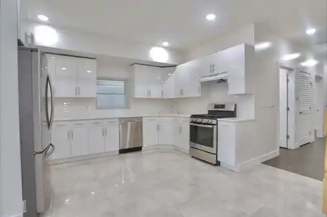 647-ocean-ave-1-jersey-city-nj-07307/hzid_2485e142