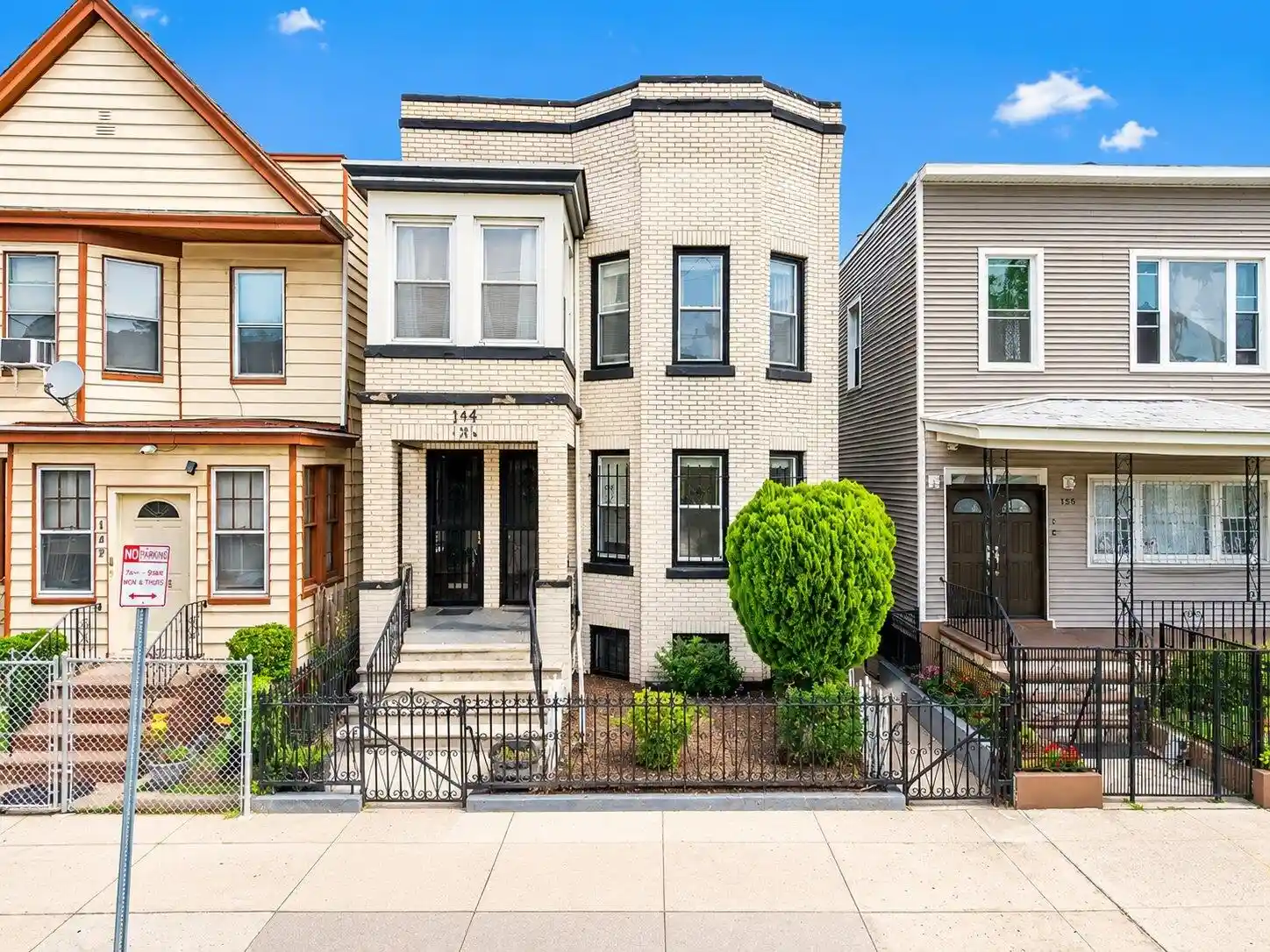 160-armstrong-ave-jersey-city-nj-07305/hzid_1349dc8c