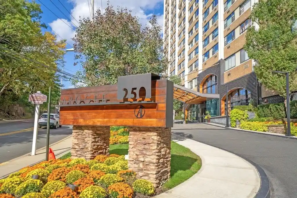 250-gorge-rd-10j-cliffside-park-nj-07010/hzid_b3203859