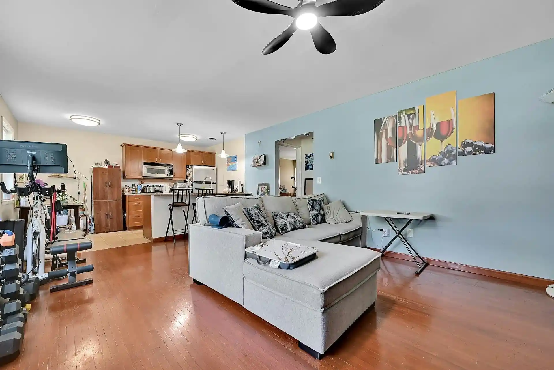 2-radio-ave-c20-secaucus-nj-07094/hzid_4cce6e94