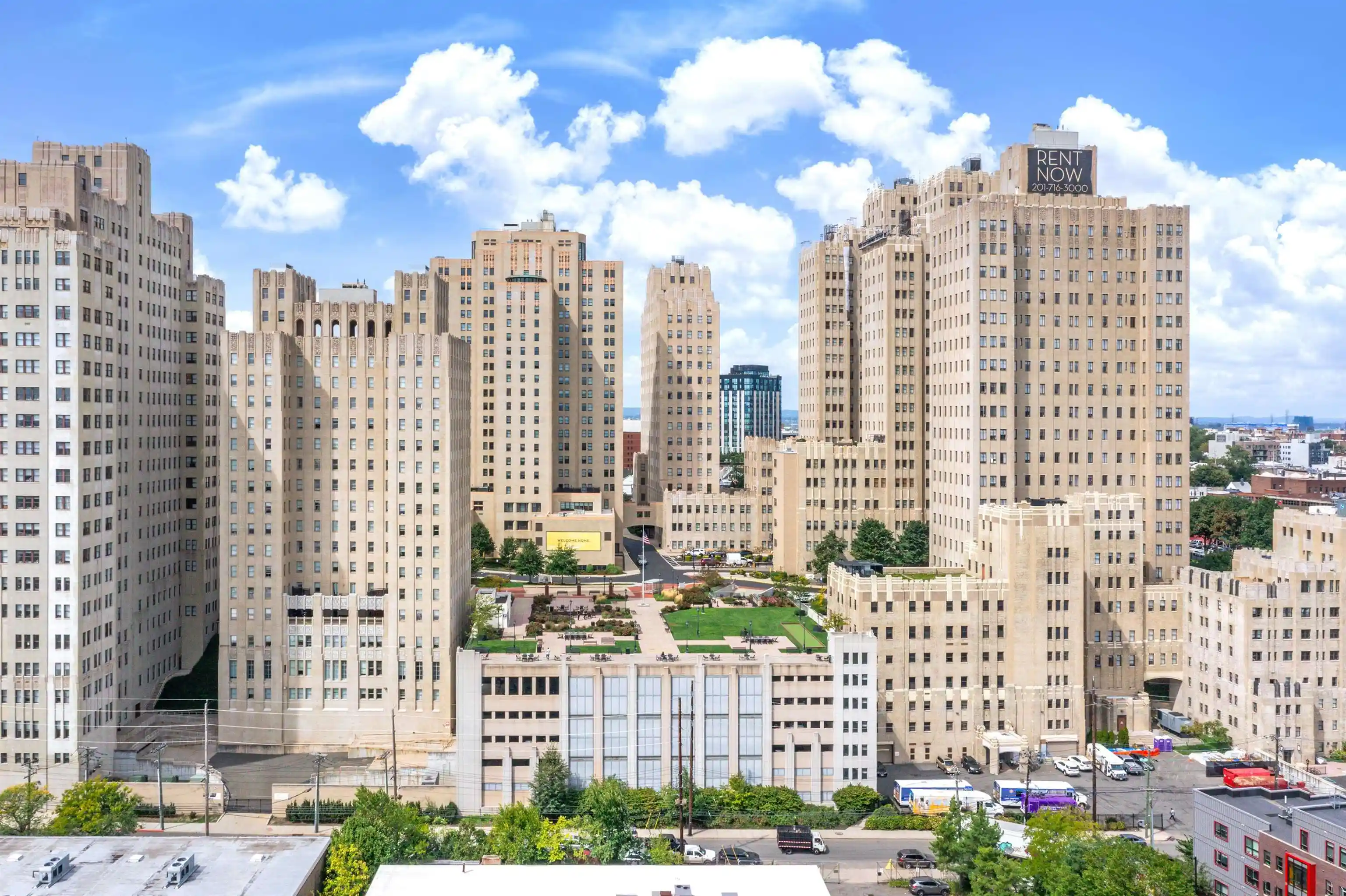 4-beacon-way-1804-jersey-city-nj-07304/hzid_220e847f