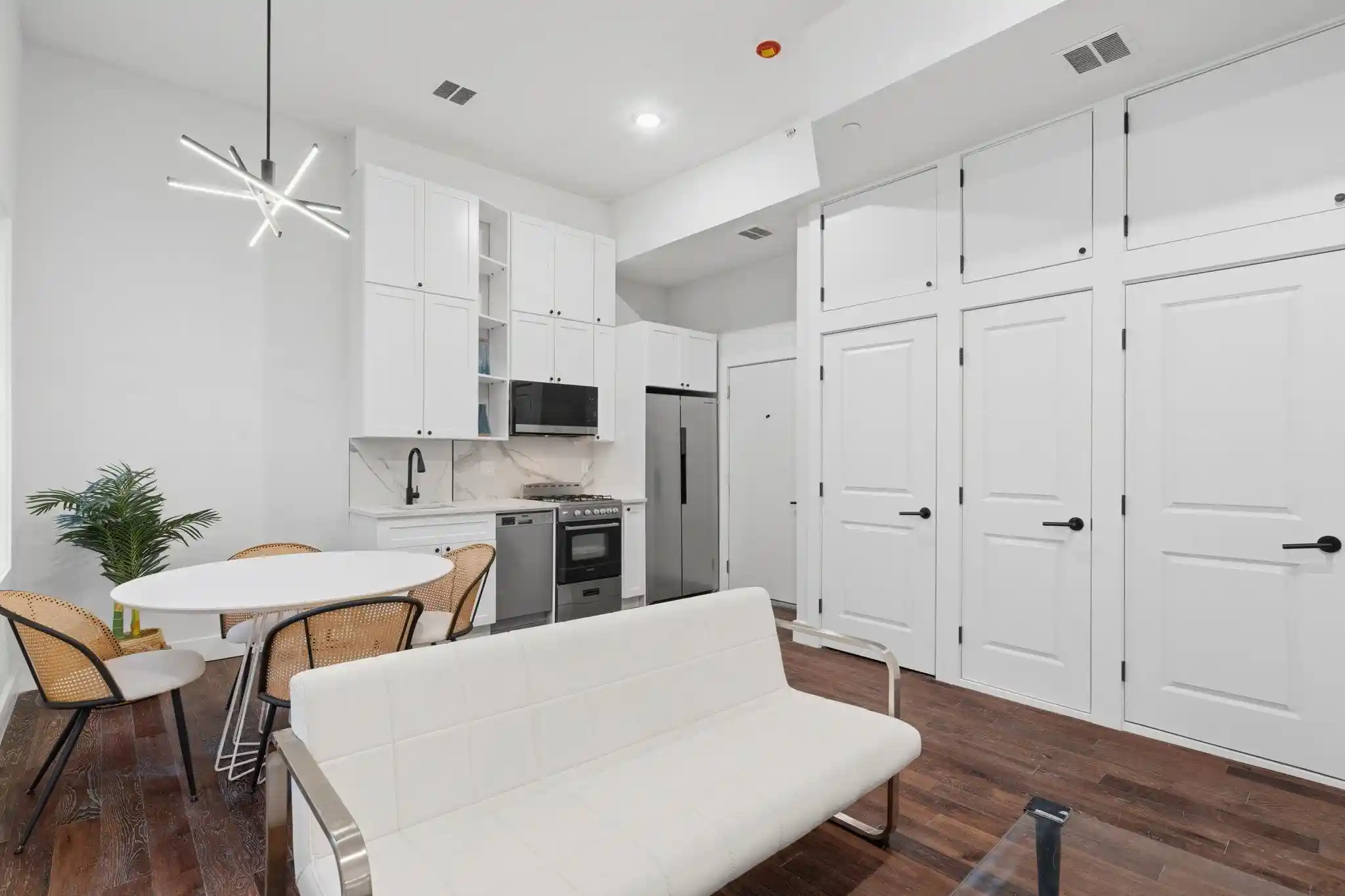 104-glenwood-ave-302-jersey-city-nj-07306/hzid_2c91c57b
