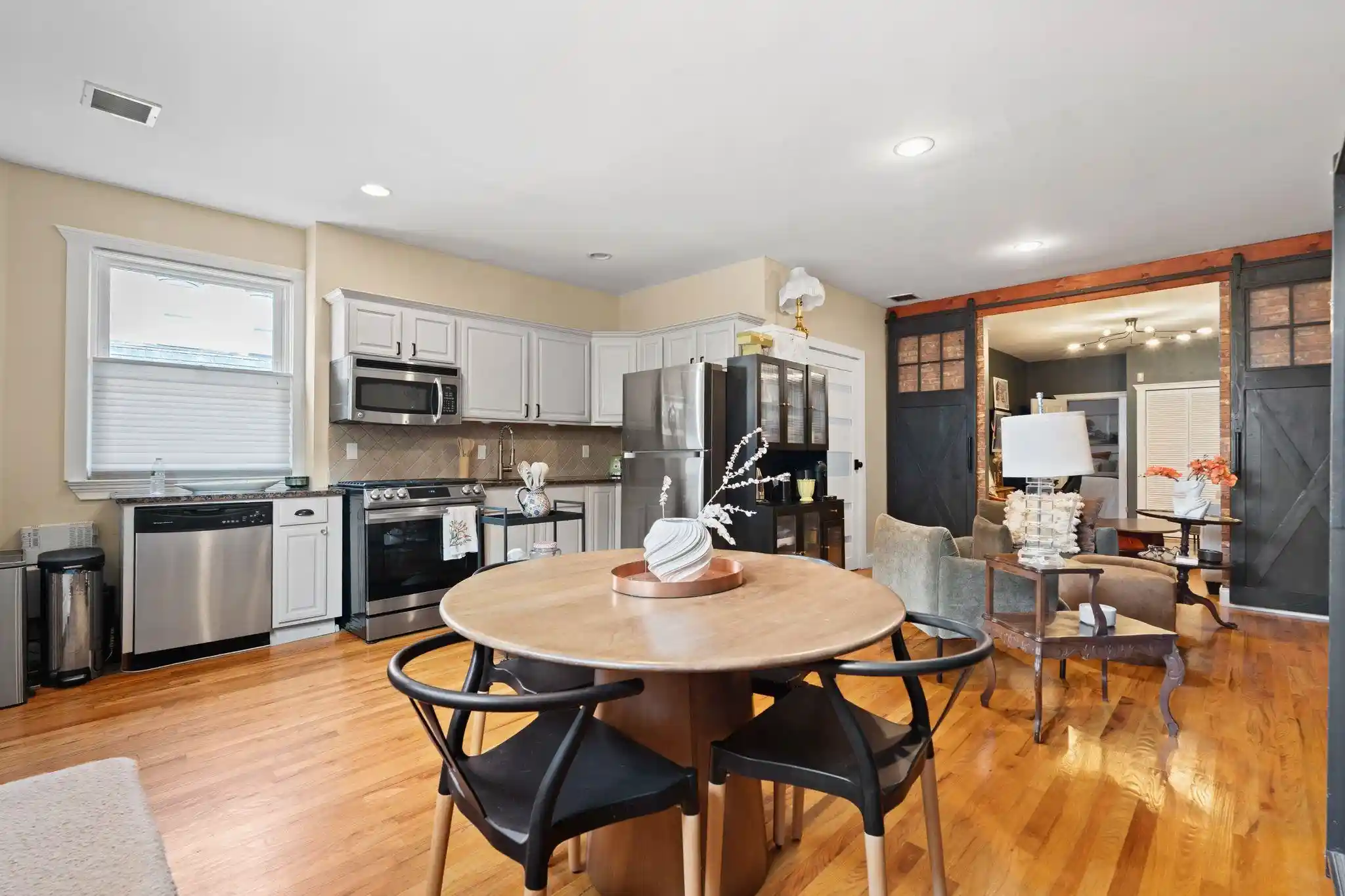 220-7th-st-1-hoboken-nj-07030/hzid_1fb204d8