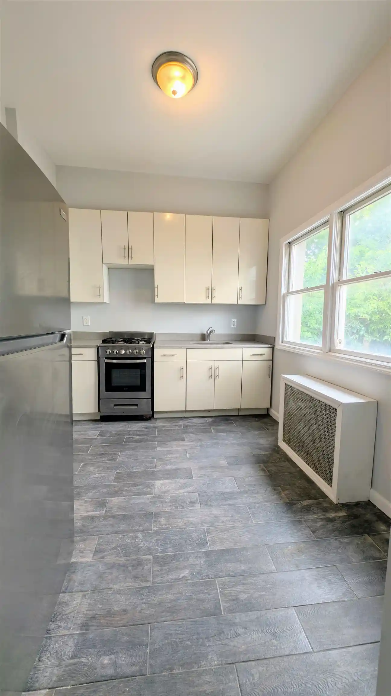 150-mallory-ave-jersey-city-nj-07304/hzid_7544f57a