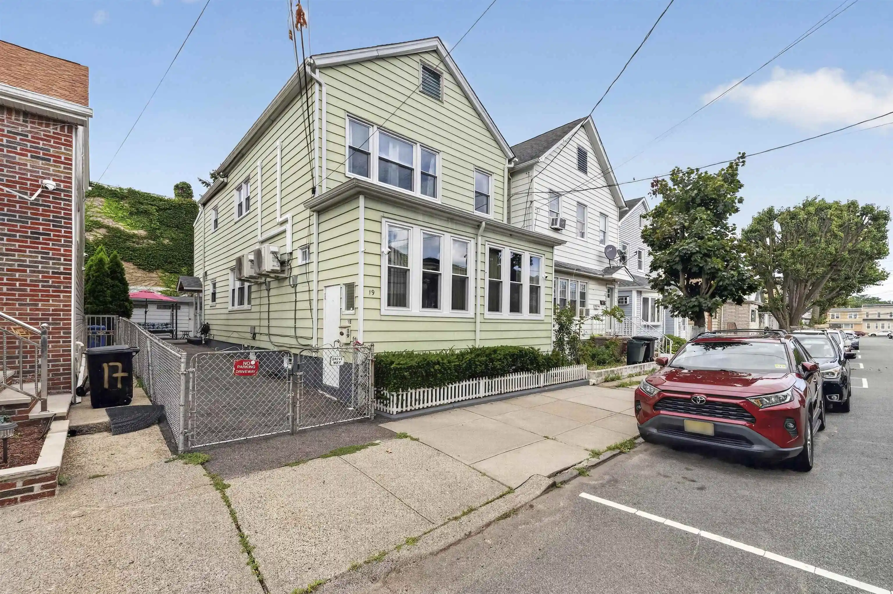 19-east-14th-st-bayonne-nj-07002/hzid_211cf326