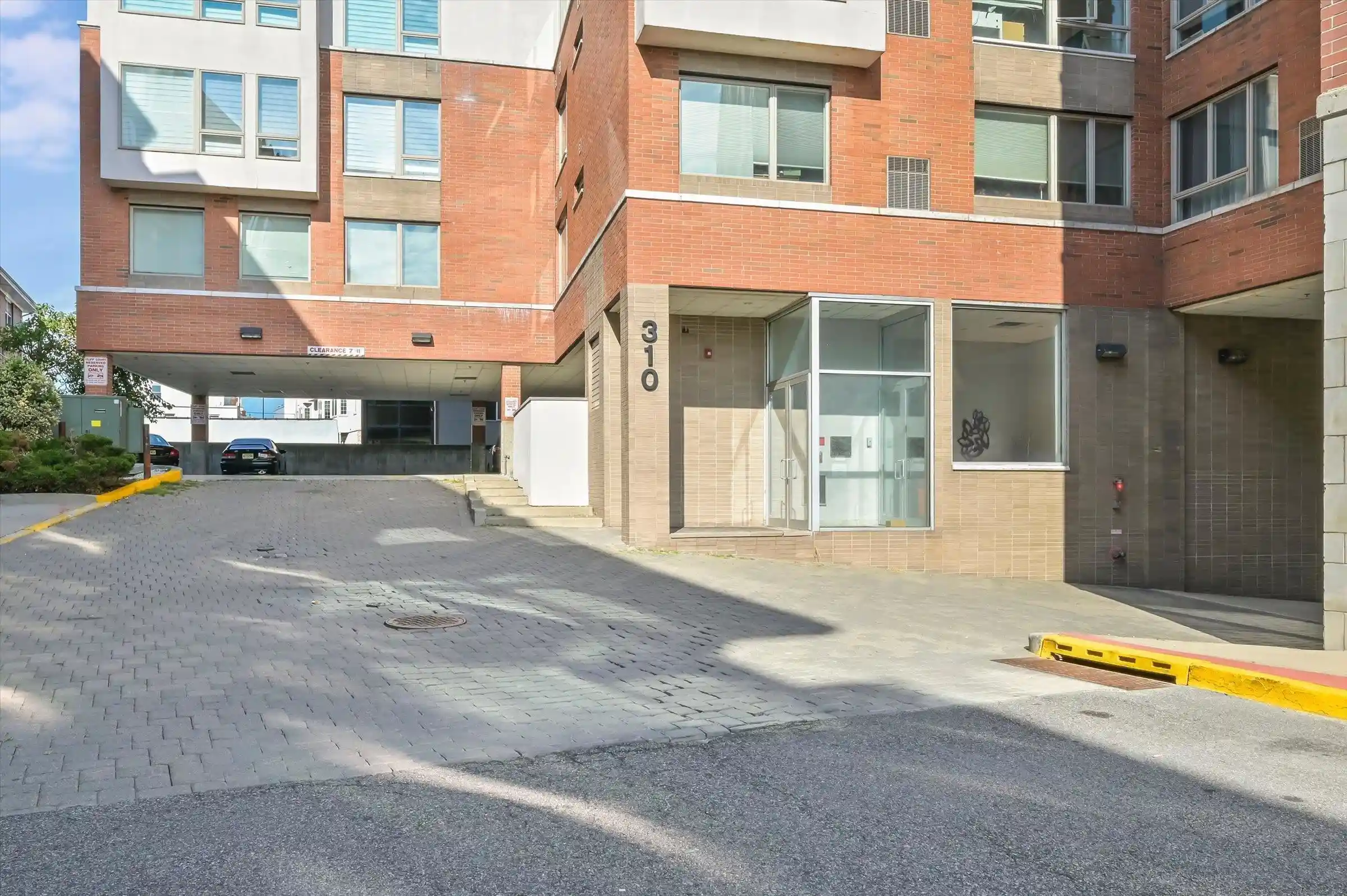 310-cliff-ln-2d-cliffside-park-nj-07010/hzid_fa475542