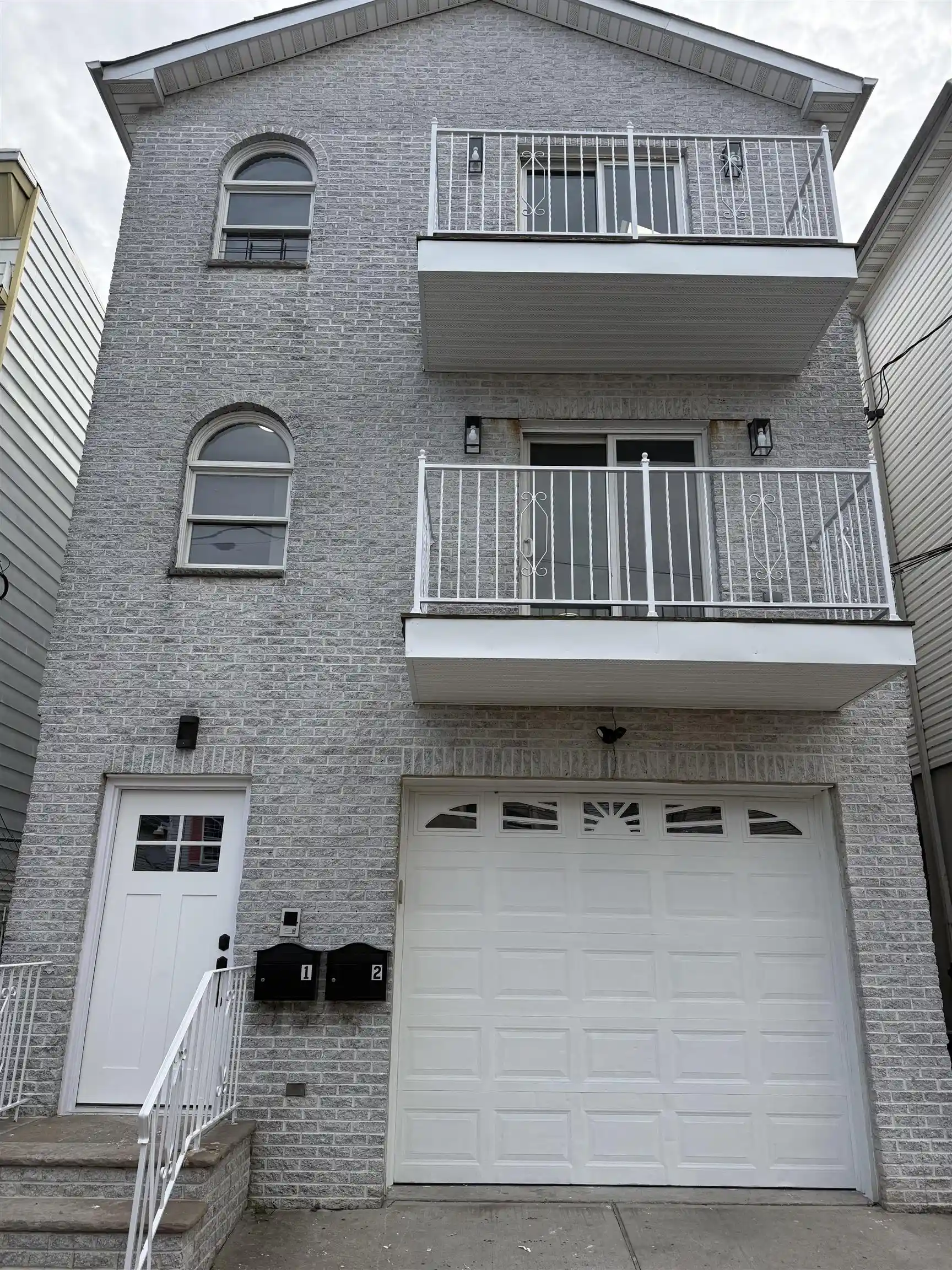129-myrtle-ave-jersey-city-nj-07305/hzid_13156677