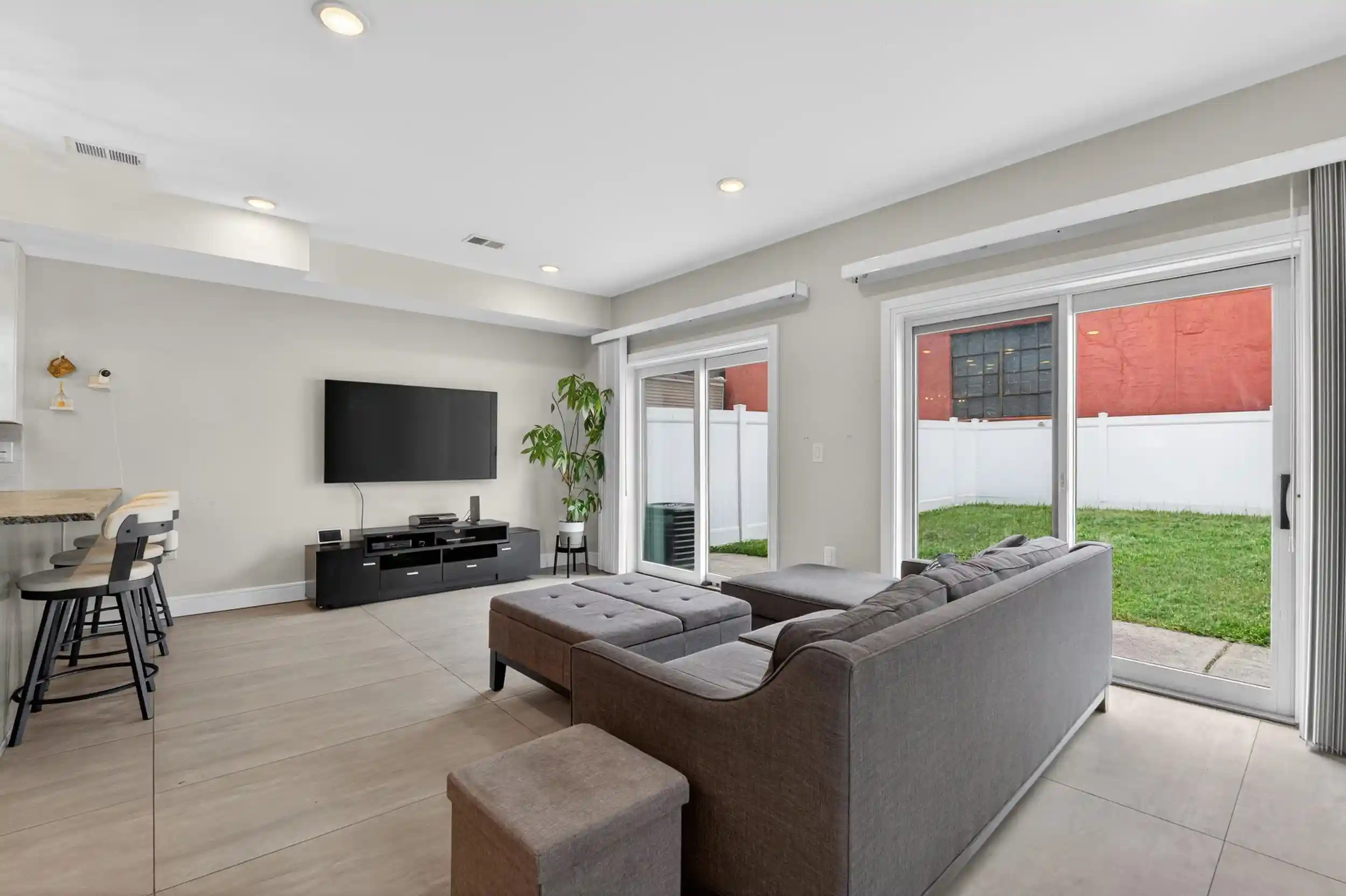 1175-summit-ave-2-jersey-city-nj-07307/hzid_af137d75