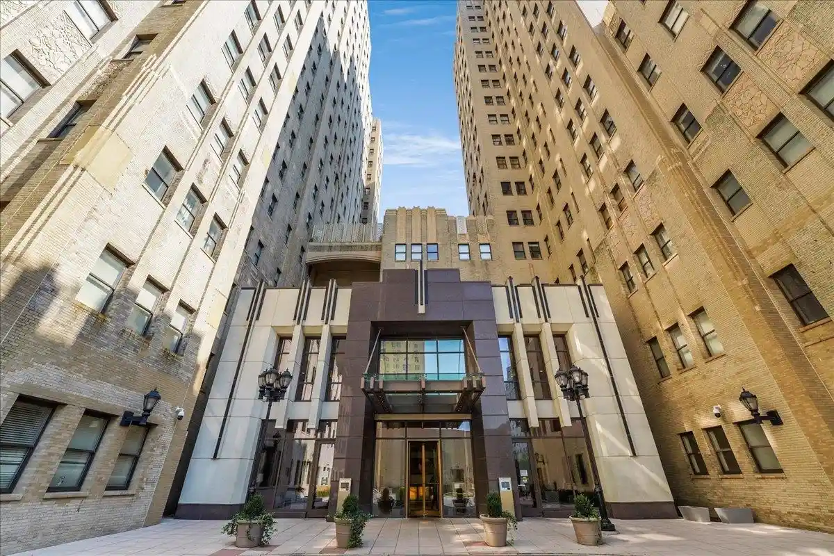 4-beacon-way-14-jersey-city-nj-07304/hzid_4c2da17c