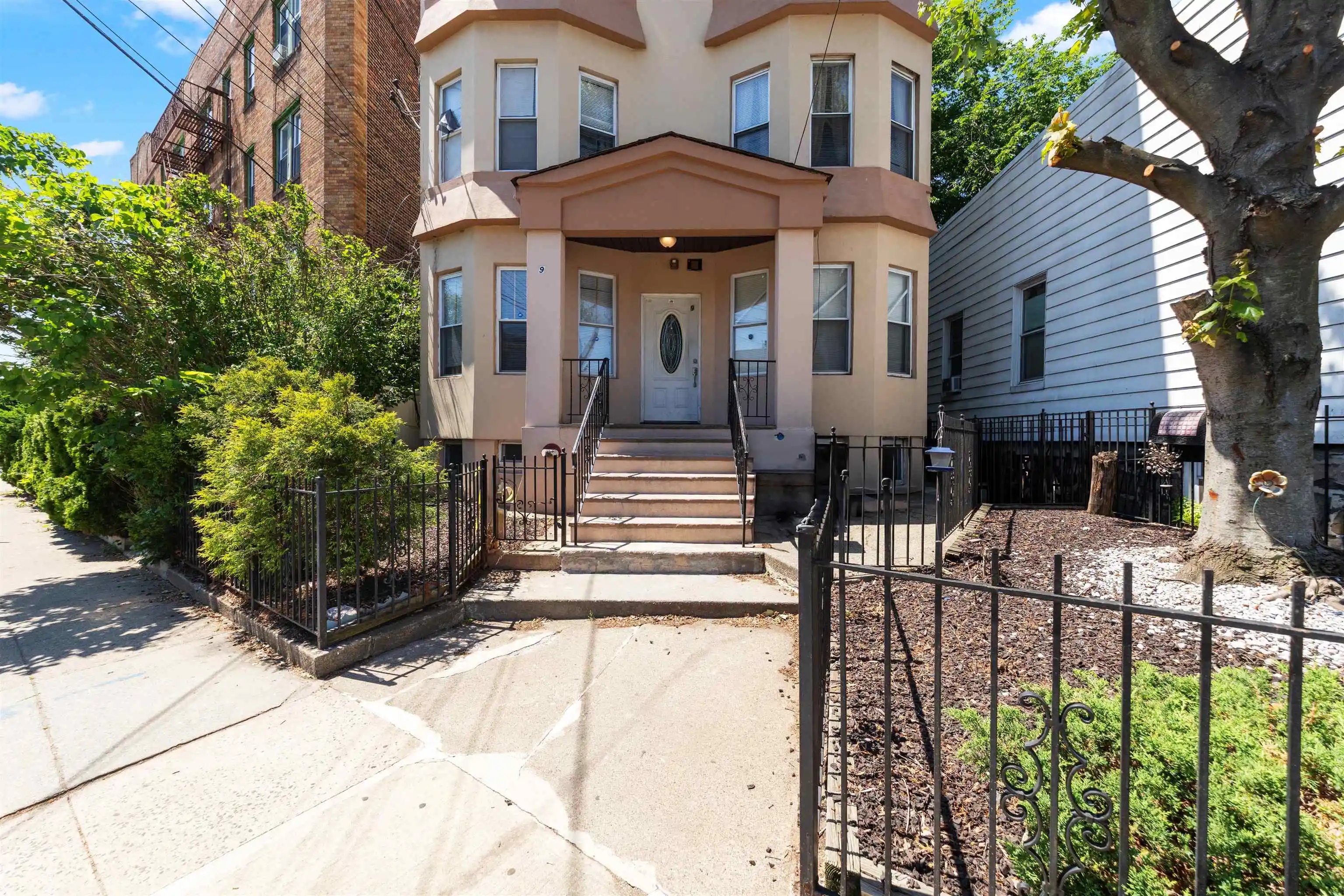 9-sanford-pl-301-jersey-city-nj-07307/hzid_ffae0b35