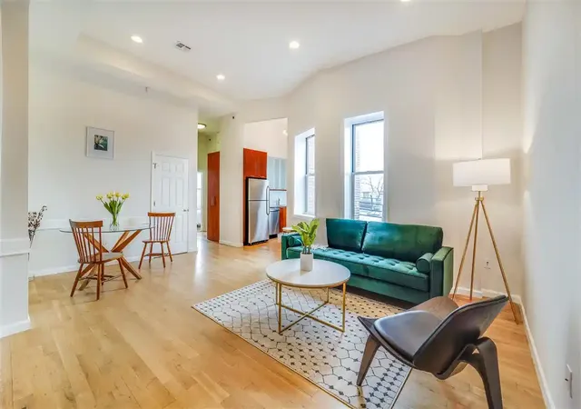 42-prospect-st-4d-jersey-city-nj-07307/hzid_a229b9c3