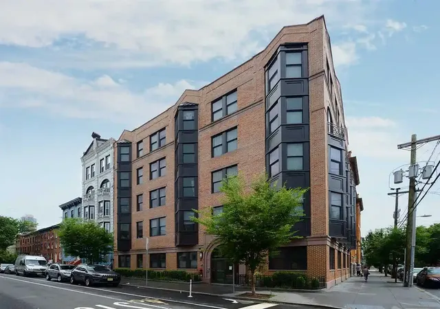 227-4th-st-101-jersey-city-nj-07302/hzid_a84c078c
