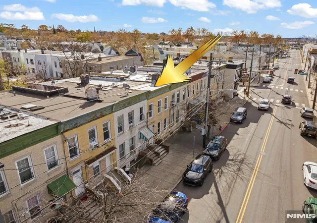 142-side-ave-jersey-city-nj-07305/hzid_3adf61c1