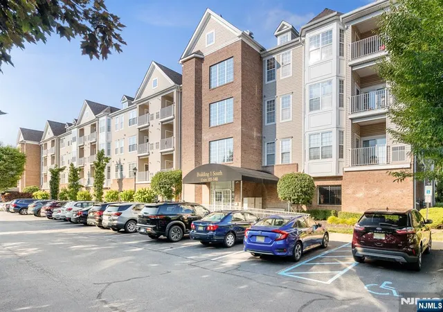 134-cory-ln-134-elmwood-park-nj-07407/hzid_194b9654
