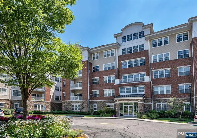 4203-warrens-way-wanaque-nj-07465/hzid_22d53d3c
