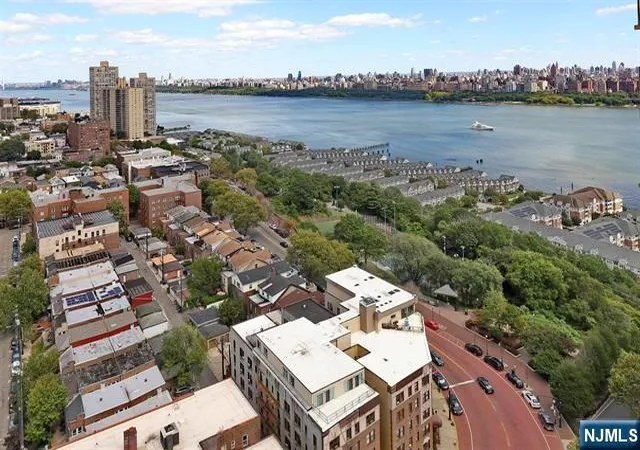 6040-boulevard-east-29n-west-new-york-nj-07093/hzid_c8643b6e