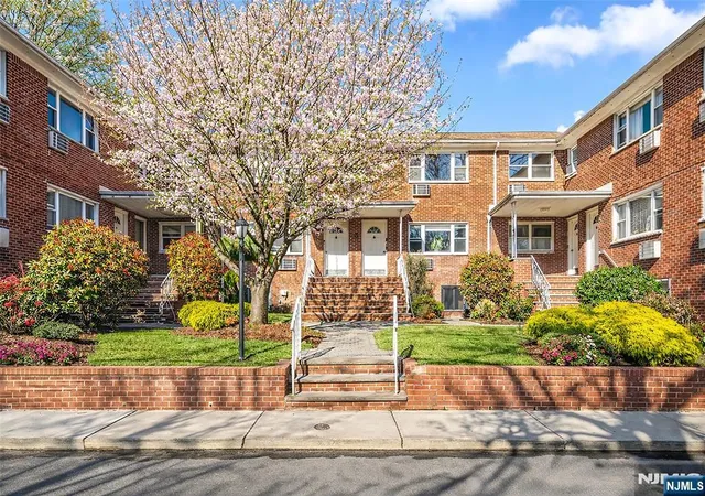 201-oakdene-pl-c2-cliffside-park-nj-07010/hzid_21e33984