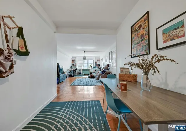 208-anderson-st-s5a-hackensack-nj-07601/hzid_13335171