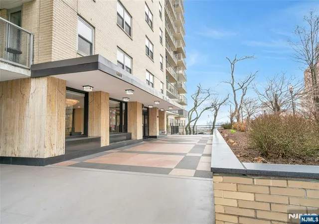 6600-jfk-blvd-e-17-n-west-new-york-nj-07093/hzid_ea707334
