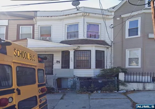 132-chester-ave-newark-nj-07104/hzid_33bf1c5d