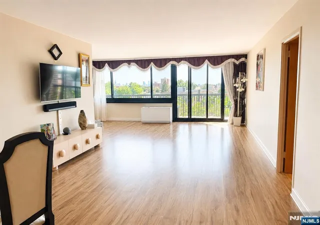 770-anderson-6r-cliffside-park-nj-07010/hzid_651833af