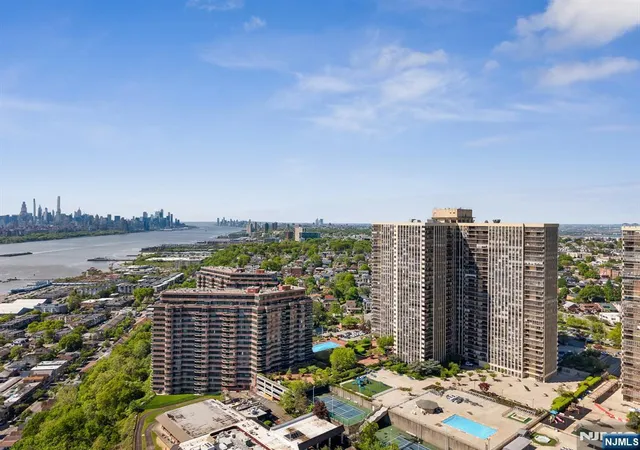 200-winston-2811-cliffside-park-nj-07010/hzid_ebf42f3e