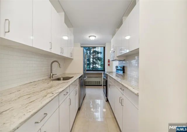 200-winston-121-cliffside-park-nj-07010/hzid_290007cb