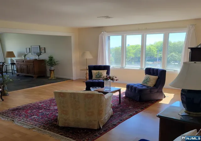 314-palisade-ave-b4-cliffside-park-nj-07010/hzid_4dab4bed