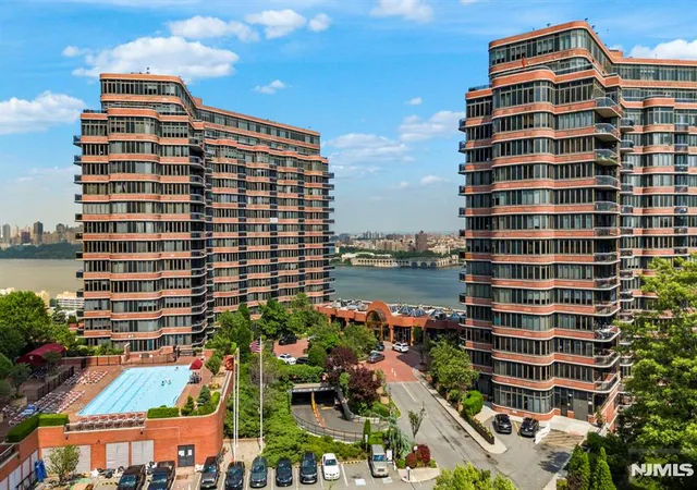100-carlyle-dr-10b-south-cliffside-park-nj-07010/hzid_713320a1