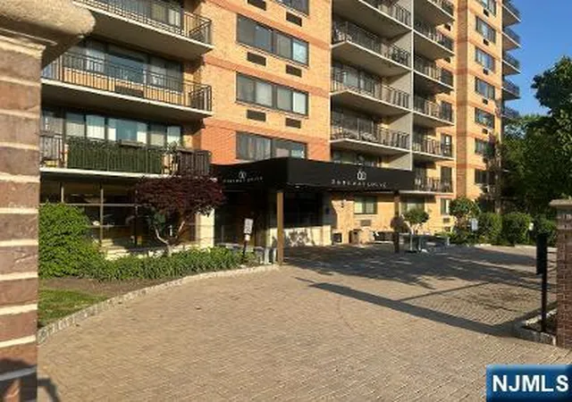 60-parkway-dr-3g-east-orange-nj-07017/hzid_923d1c70