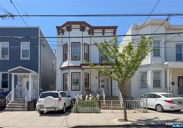 227-46th-street-union-city-nj-07087/hzid_8112f3b2