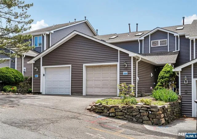 304-heights-dr-3-haledon-nj-07508/hzid_7b0f8e2f