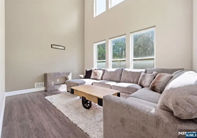 15-aspen-ct-hardyston-nj-07419/hzid_34dc7c77