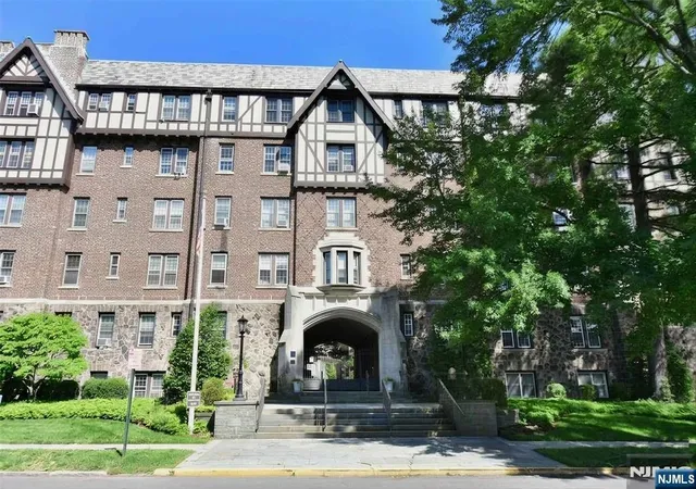 275-engle-st-h-1-englewood-nj-07631/hzid_e373a45b