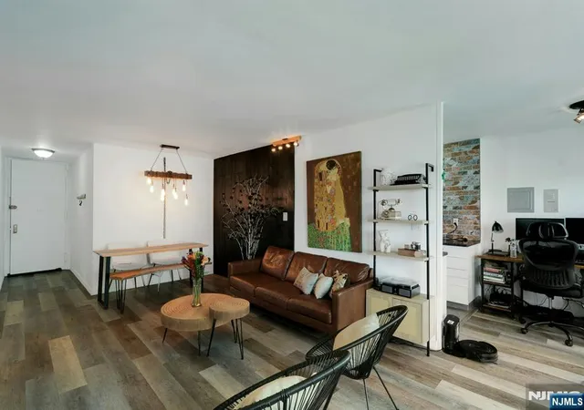2077-center-ave-9e-fort-lee-nj-07024/hzid_ee4e51cd