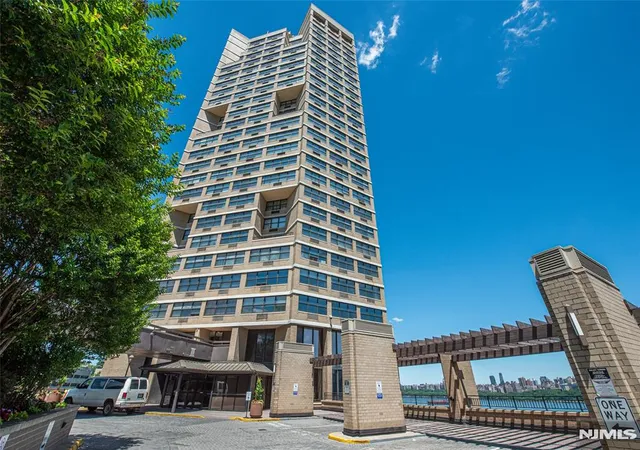 7004-boulevard-east-39f-guttenberg-nj-07093/hzid_8d74acd9