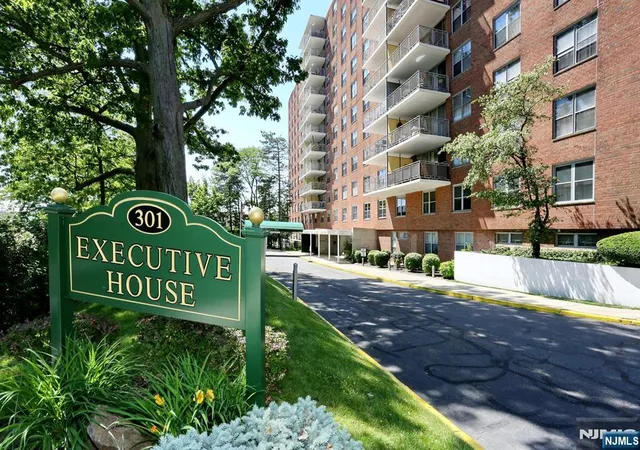 301-beech-st-2h-hackensack-nj-07601/hzid_bb46e721