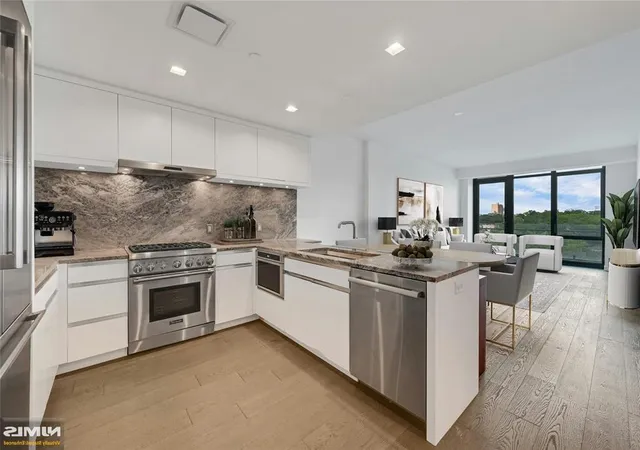320-adolphus-ave-808-cliffside-park-nj-07010/hzid_100cf112