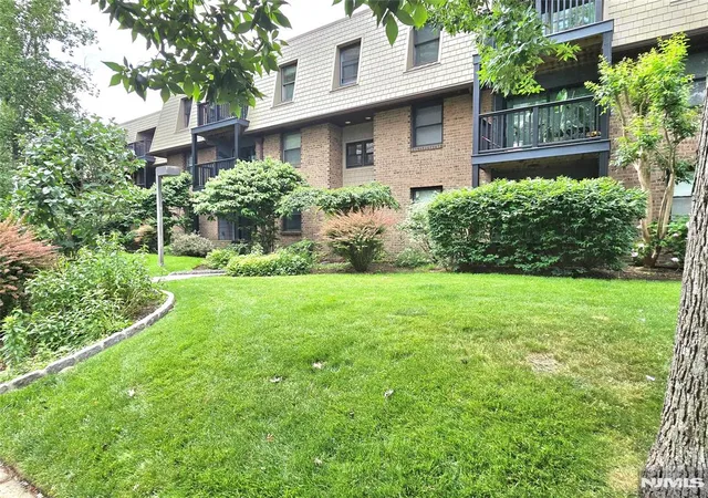 560-north-ave-i-fort-lee-nj-07024/hzid_e7b53a3f