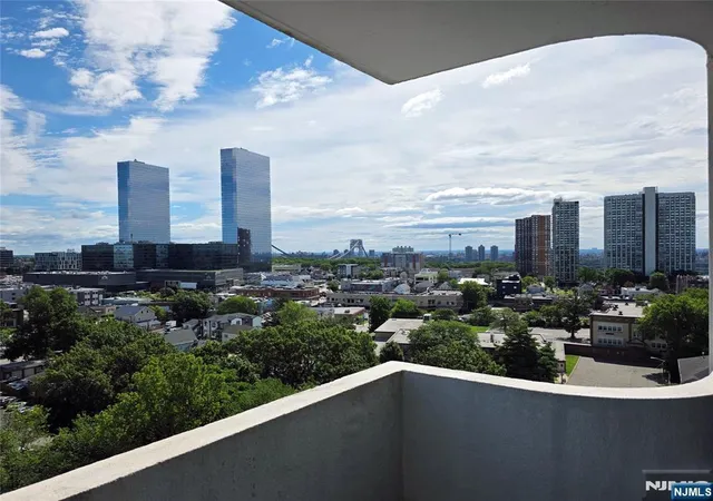1600-center-ave-12c-fort-lee-nj-07024/hzid_2fc58d3c