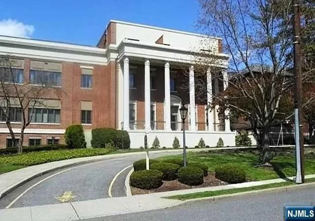 27-w-clinton-ave-1e-tenafly-nj-07670/hzid_3c3d0cec