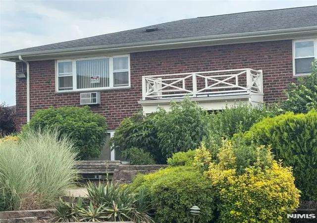 100-bergen-blvd-26-fairview-nj-07022/hzid_36ff58a1