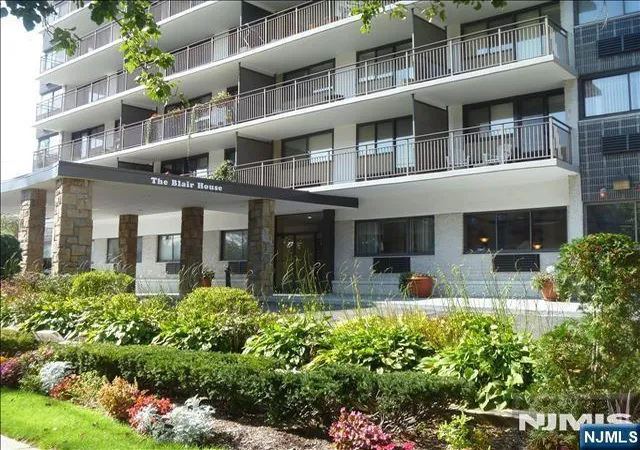 235-prospect-ave-7b-hackensack-nj-07601/hzid_39a87086