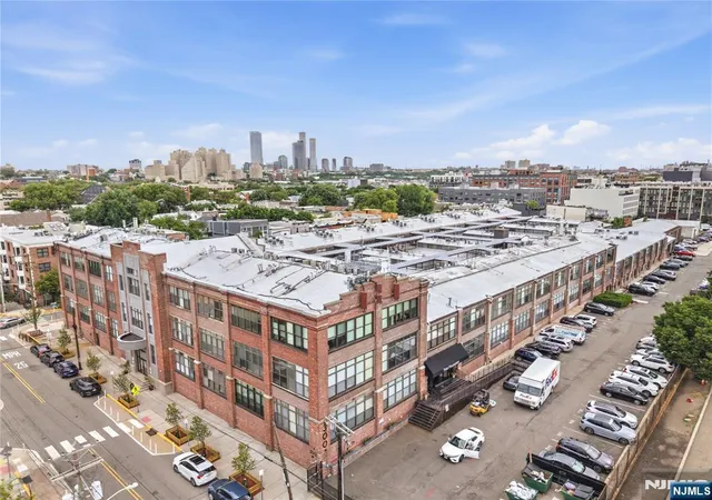 300-communipaw-ave-160-jersey-city-nj-07304/hzid_c03f6651
